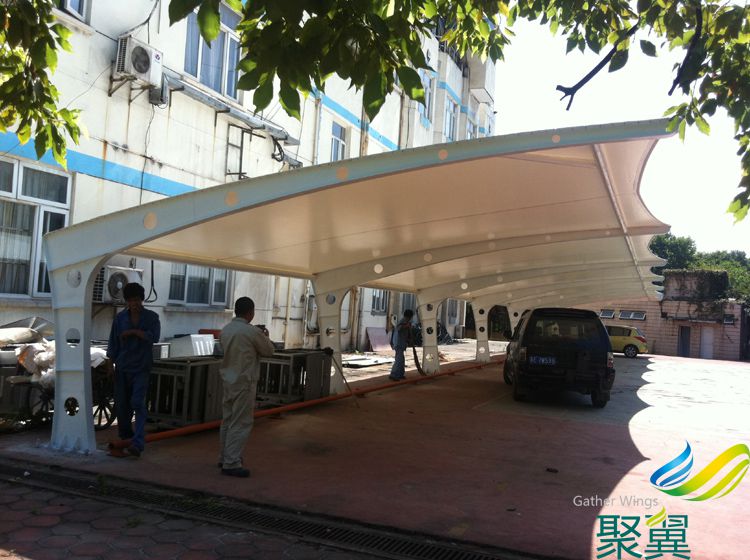 L異型鋼膜結構車棚定制全國配送安裝服務