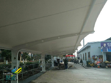 上海聚翼膜結構車棚材料分析