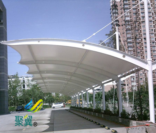 膜結(jié)構(gòu)車棚低建筑本錢|膜結(jié)構(gòu)車棚環(huán)保無污染