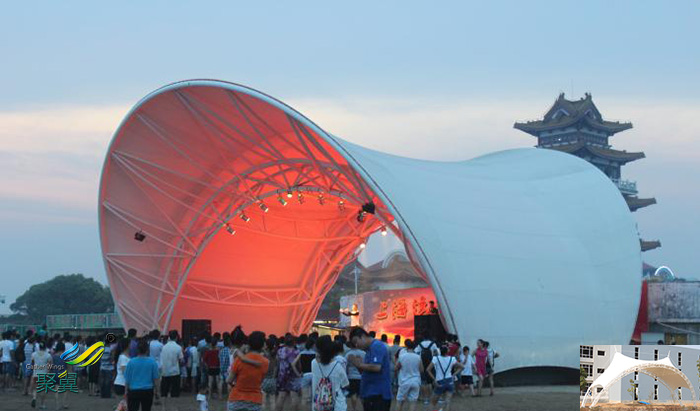 內(nèi)蒙古社區(qū)表演屋頂舞臺(tái)膜結(jié)構(gòu)雨棚施工方案